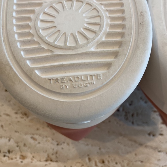 Men's Treadlite by UGG Sneakers - Picture 10 of 12